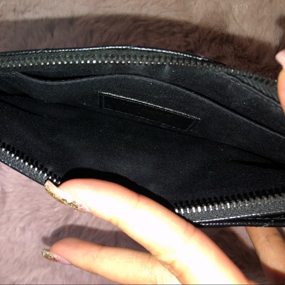 ❌SOLD❌ YSL Monogram Bill Pouch - Picture 7 of 10